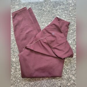 Athleta Plum Persistence Laser Cut 7/8 Tights XL Like New